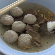เมนูของร้าน นพรัตน์ ก๋วยเตี๋ยวเนื้อ