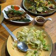 เด่นห้าส้มตำ