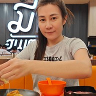 มีท ฮันเตอร์ Little Walk - Rattanathibeth : (ลิตเติ้ล วอล์ค รัตนาธิเบศร์)