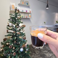 Invisible coffee room