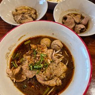 เมนูของร้าน หอมเนื้อ ก๋วยเตี๋ยวเรือฮาลาล สาขาสามกอง ภูเก็ต หอมเนื้อ ก๋วยเตี๋ยวเรือฮาลาล สาขาสามกอง ภูเก็ต