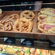 Brezelkonig Zurich HB, Switzerland