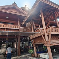 เรือนขุนพิเรนท์ ข้าวมันไก่ ก๋วยเตี๋ยว นนทบุรี