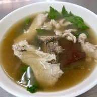 เมนูของร้าน ก๋วยจั๊บนายเอ็ก (Nai Ek Roll Noodle) เยาวราช (primary branch)