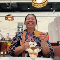 เมนูของร้าน Swensen’s Robinson Borwin