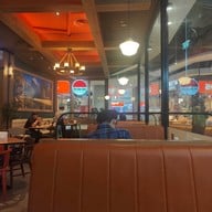 บรรยากาศ Eat Am Are เซ็นทรัล บางรัก