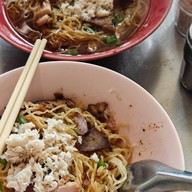 บะหมี่ป๊าม๊า เจ้าเก่าเยาวราช-คลองถม