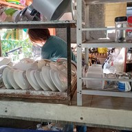 ครัวลุงยันต์ อ.ลานสัก อุทัยธานี -