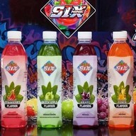 น้ำผลไม้ S!xN!ne 69 แท้มีอย.เฉลิมพระเกียรติ ร.9  (ร้านเดียวกันกับร้านซ่อมมอไซค์ช่างเวย์ ติดถนนก่อนเข้าวัดแก้ว)