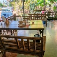 บรรยากาศ ครัวลุงยันต์ อ.ลานสัก อุทัยธานี -