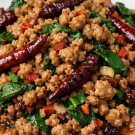 จุ้ย กระเพราะพริกแห้ง