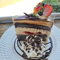 เมนูของร้าน BEYOND CAFE (บียอนด์ คาเฟ่ กาแฟ เค้ก) หนองประจักษ์