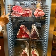 Giglio Trattoria Fiorentina (Italian Steak Pasta Tiramisu) สีลม