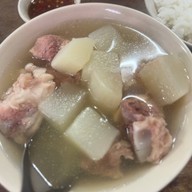 ข้าวต้มลุงเอี้ยง