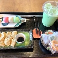 Camellia Matcha Space 1