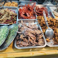 เมนู ข้าวต้มใบเตย ตลาดกลางลาดสวาย