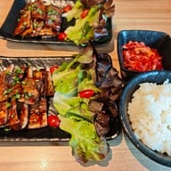 โอฮาชิ ข้าวหน้าหมูย่างถ่าน อารีย์