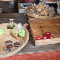 เมนูของร้าน ใส้อั่วป้าน้อง