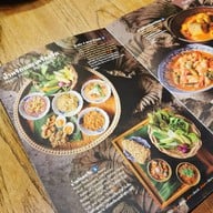 เสน อาหารไทย พุทธมณฑลสาย 1