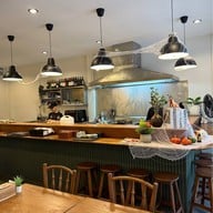 ชาม CHARM Bistro & Restaurant