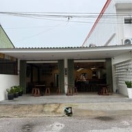 ชาม CHARM Bistro & Restaurant