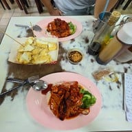 ตั้งฮะเส็งร้านเก่า ตลาดล่าง