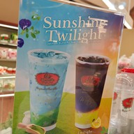 ชาตรามือ คิง เพาเวอร์ รางน้ำ