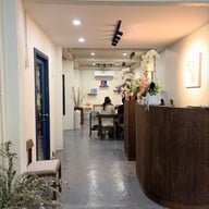 จันทร์จ้อ Thai Restaurant