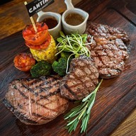 เมนูของร้าน La Cantina Steak House & Pizzeria