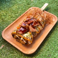 Mr.YAKI พิซซ่าญี่ปุ่นเสียบไม้ ตลาดกรีนเวลล็อก D4