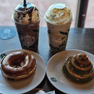 Starbucks Food Villa