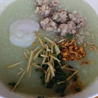 โจ๊กใบเตย หนองไผ่ล้อมโคราช ถนนเดชอุดม