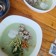 โจ๊กใบเตย หนองไผ่ล้อมโคราช ถนนเดชอุดม