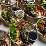 🏡 Eightyfive house 🥥👩🏻🍳 สุขสวัสดิ์