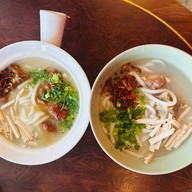 ข้าวเปียกอุดร(KAO.PIAK.SEN)-สี่แยกโรงเรียนหมากแข้ง ข้าวเปียกอุดร