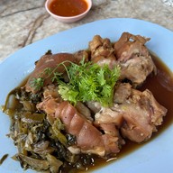 เมนูของร้าน นิวเพ็ญจันทร์โภชนา เชียงใหม่