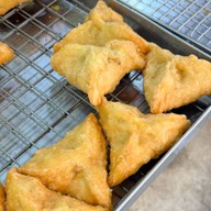 เจ้เกียว อิ่วก้วย  เยาวราช