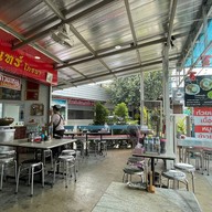 บรรยากาศ นิวเพ็ญจันทร์โภชนา เชียงใหม่