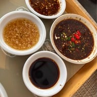 เรือนต้น มณเฑียร สุรวงศ์