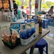 บรรยากาศ เจ๊อ้วนเย็นตาโฟ เจ๊อ้วนเย็นตาโฟ