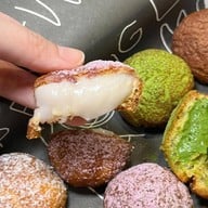 แมวเป็นของเหลว ขนม ชูครีม ชานม โกโก้ กาแฟ นมเผือก น้ำส้ม แมวเป็นของเหลว