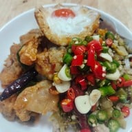 ข้าวราดแกงพริกแกงใต้