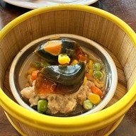 อิ่มอุ่น ณ พัทยา อิ่มอุ่น ณ พัทยา