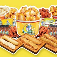 ไจแอ้น ลูกชิ้นระเบิด-สาขาสนามกีฬาภูติอนันต์ ลาซาล17