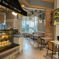 กับข้าวกับปลา เอ็มไพร์ทาวเวอร์