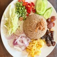 อิ่มอุ่น ณ พัทยา อิ่มอุ่น ณ พัทยา