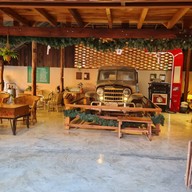 โรงบ่มปัวคาเฟ่แอนด์อีทเทอรี่