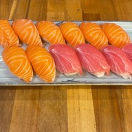 มาเอดะ คุง ซูชิ มาเอดะ คุง ซูชิ