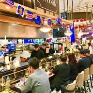 กูร์เมต์ มาร์เก็ต เอ็มควอเทียร์ เอ็มควอเทียร์