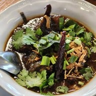 เมนูของร้าน แจ่ม - ถนนจันทน์